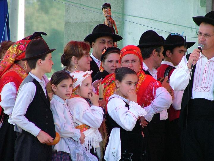 Segundo. Festival de Folclore em SANTA VALHA 2003..JPG